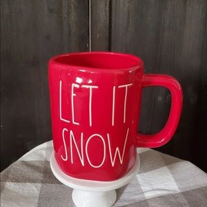 NWT Rae Dunn red let it snow mug